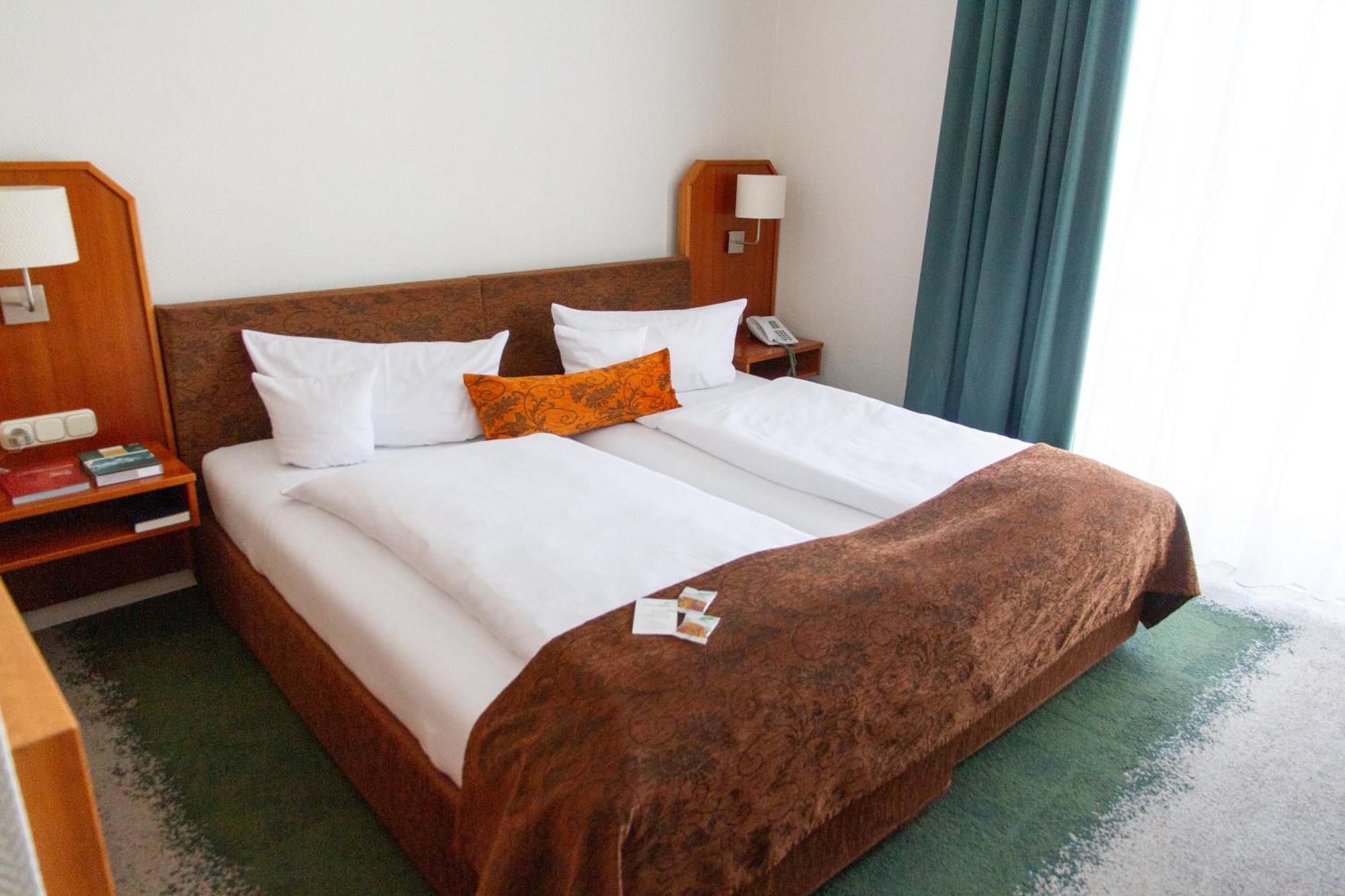 Landhotel Rügheim 외부 사진